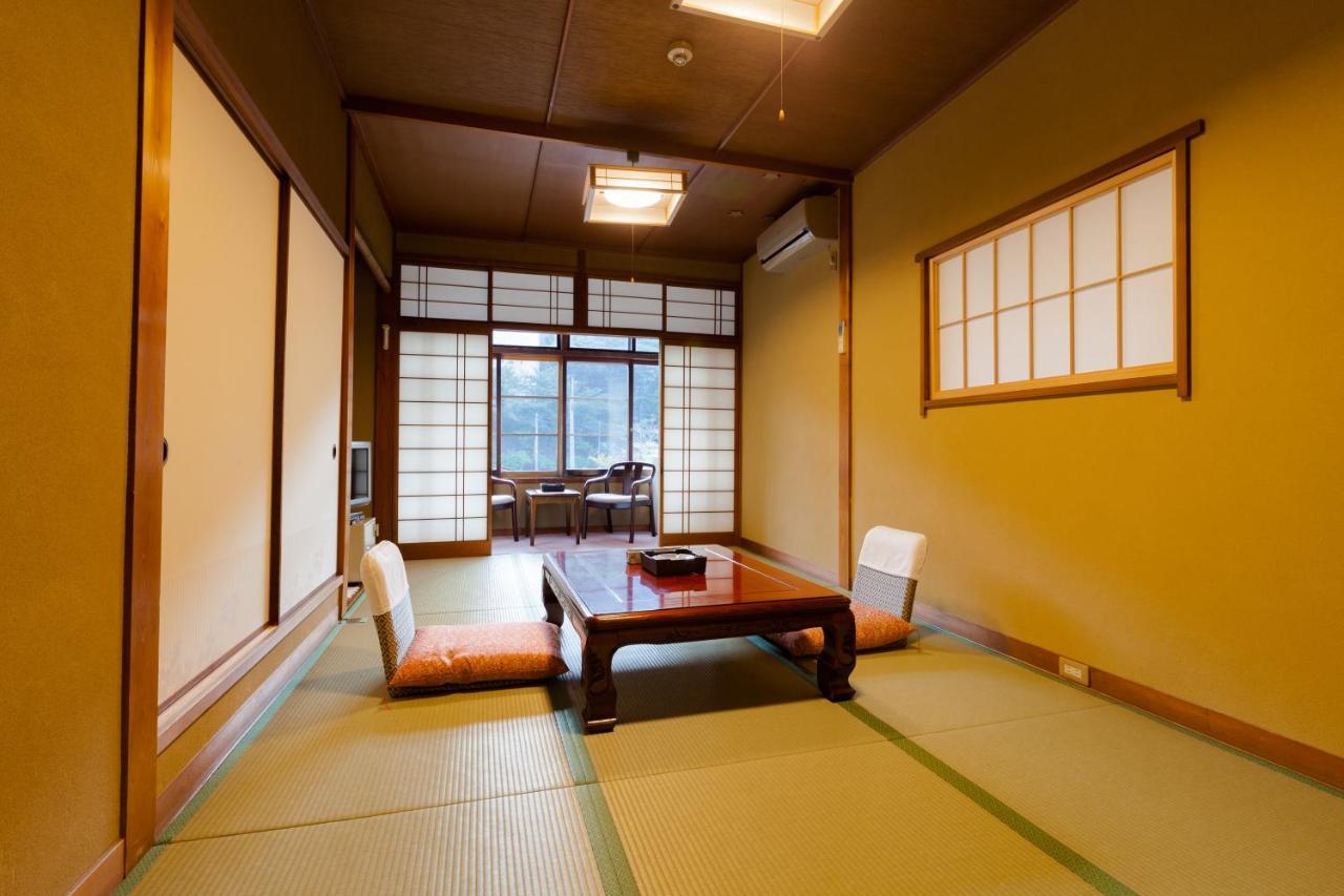 Tsuruya Ryokan Тойока Екстериор снимка